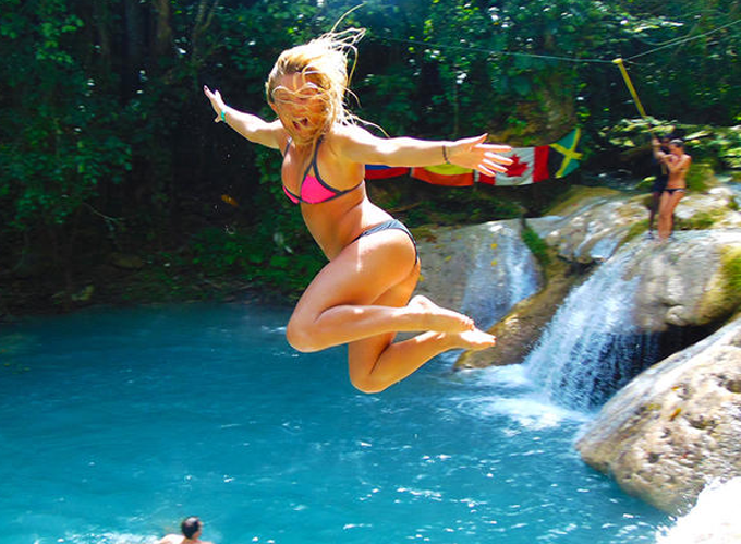 Juta Tours and Airport Taxi Driver- Kingston, Montego Bay Airport, Ocho Rios Lucea